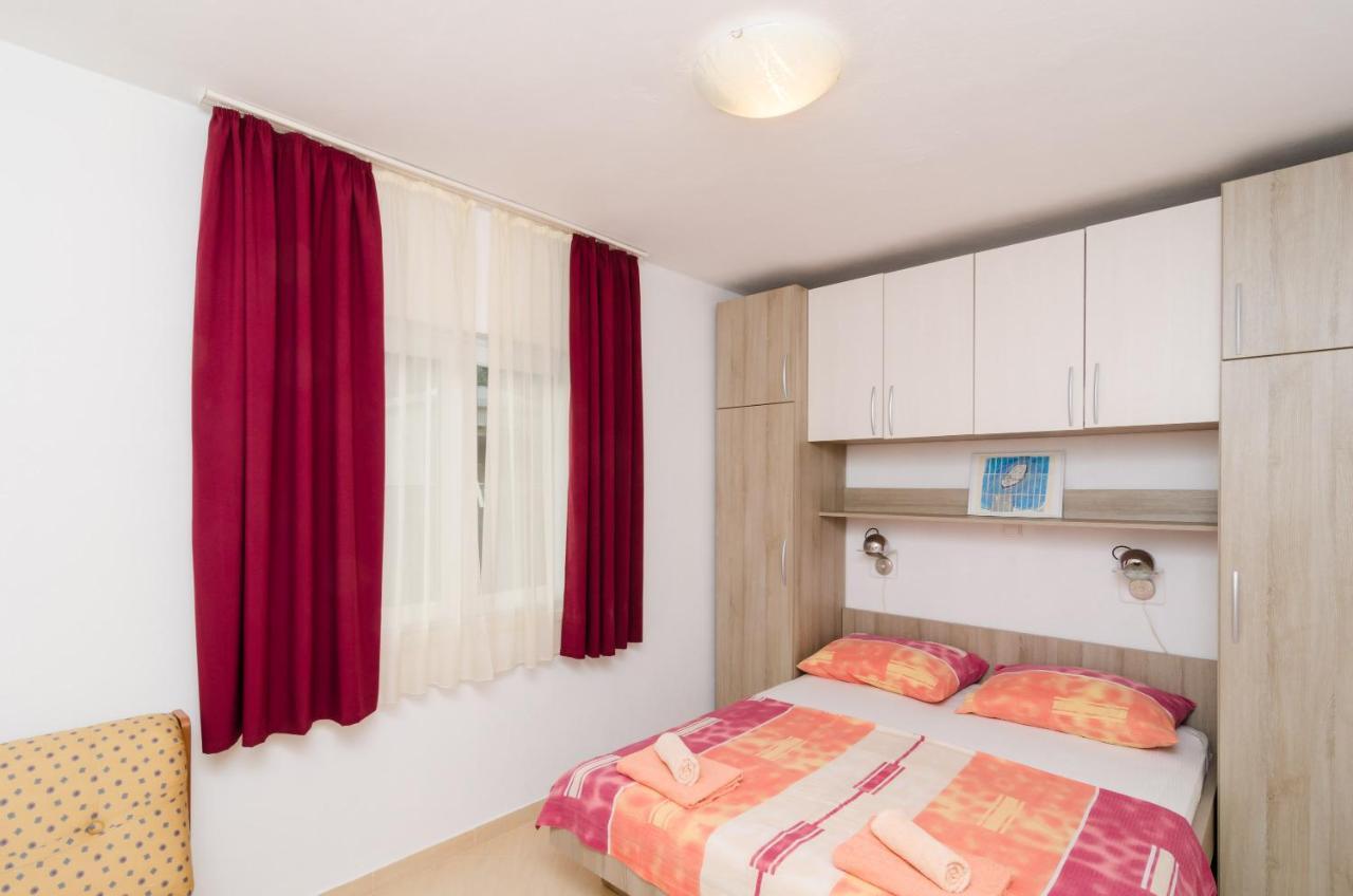 Apartments Feral Саплунара Екстериор снимка
